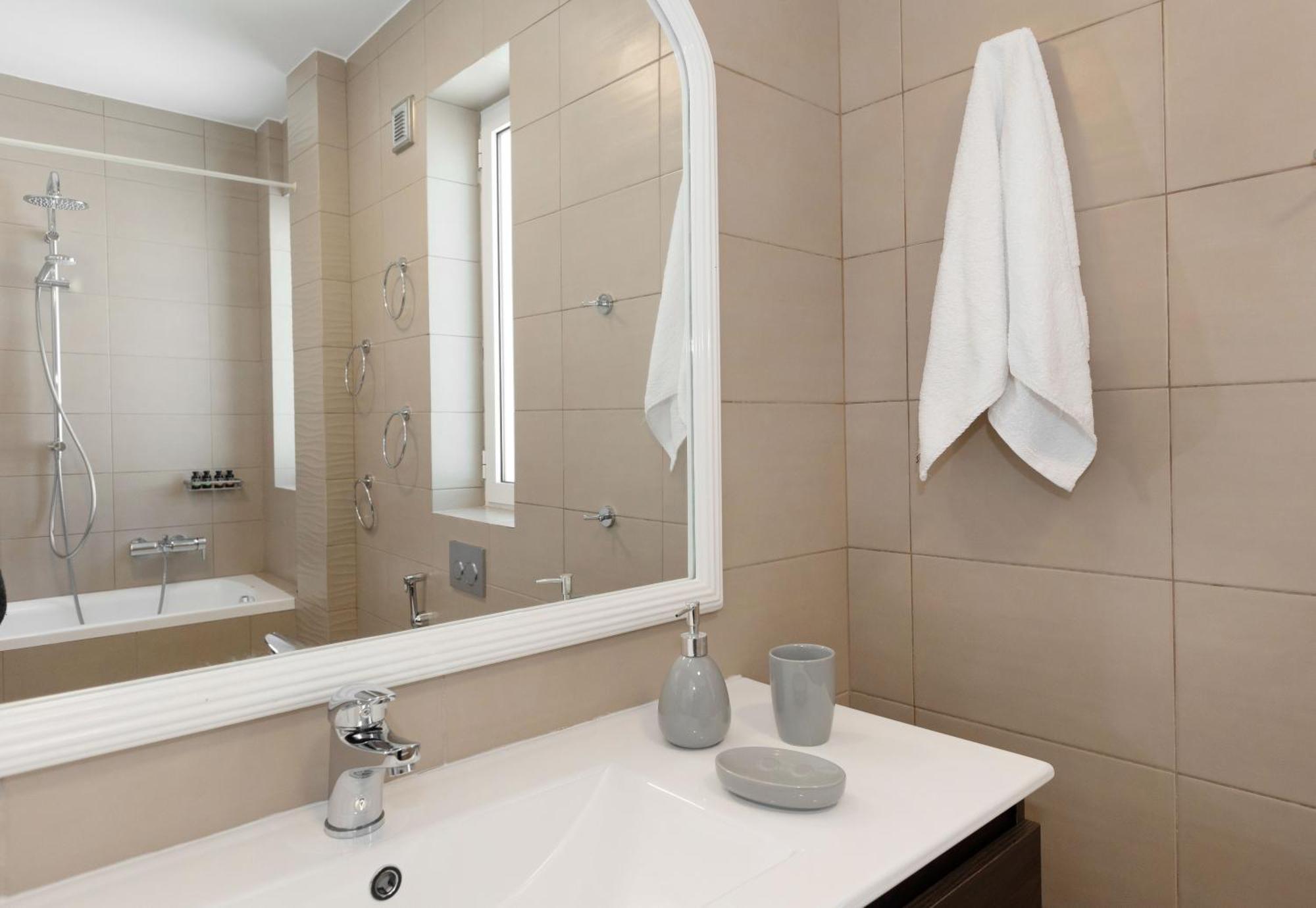 Nice Sea View Elegant Apartment Atina Dış mekan fotoğraf